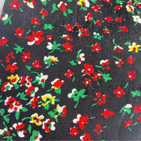 & Other Stories Black Red Floral Button Down Blouse Career Workwear Fall Size 8 - Picture 4 of 6